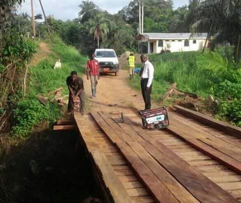 Travaux sur le pont de « MOME »